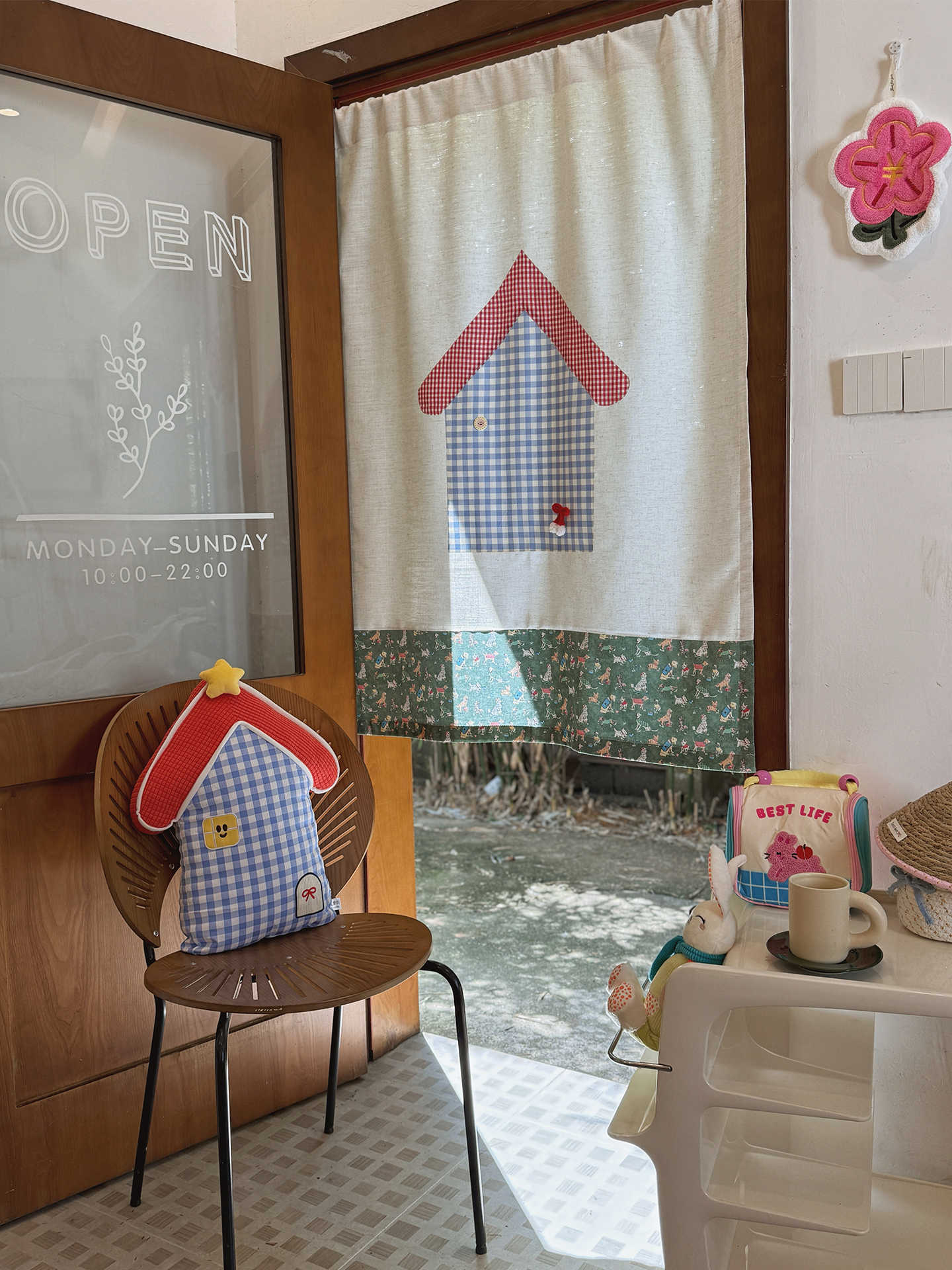 VIKAMA Gingham Small House Nor - огляд і ціна Commercial Kitchen Installation